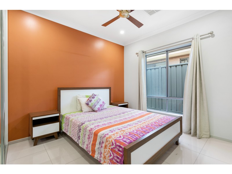 10 Saturn Court, Woodcroft SA 5162