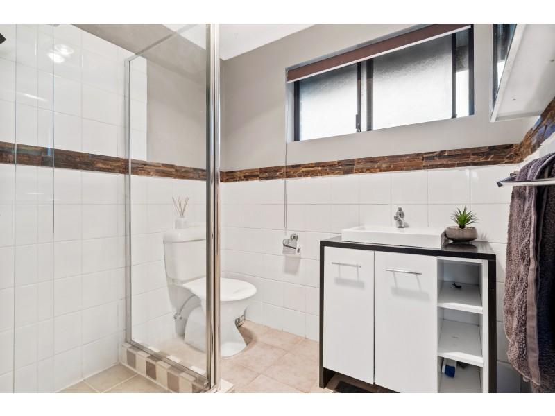 43 Chilcomb Drive, Huntfield Heights SA 5163