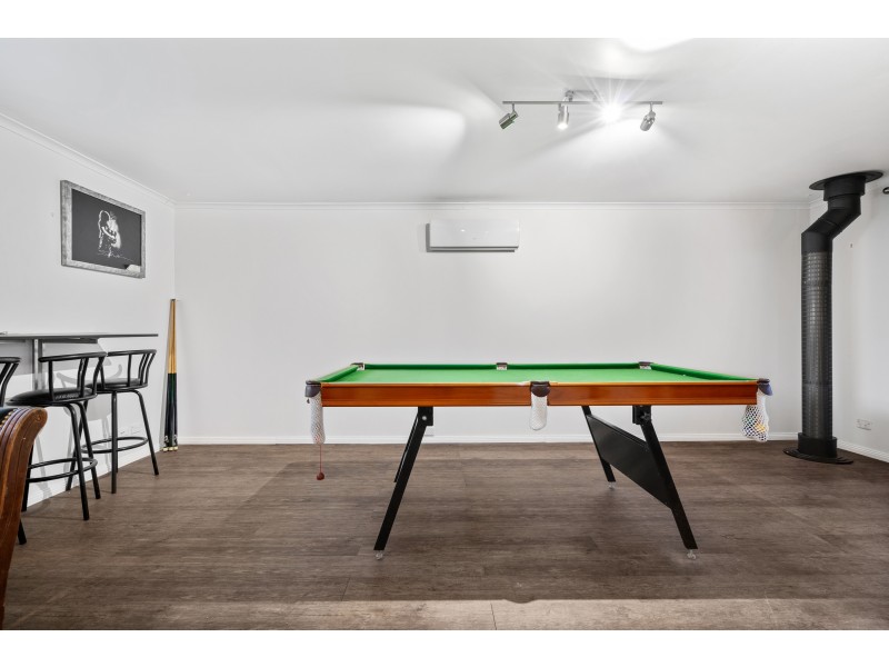 43 Chilcomb Drive, Huntfield Heights SA 5163