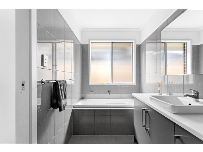 38 Cook Street, Seaford Meadows SA 5169