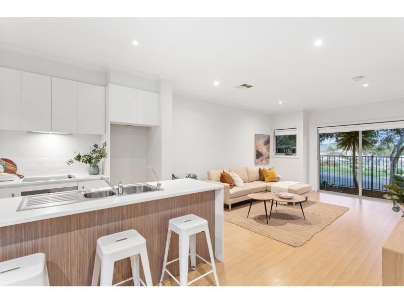 18 Orca Court, Seaford Meadows SA 5169