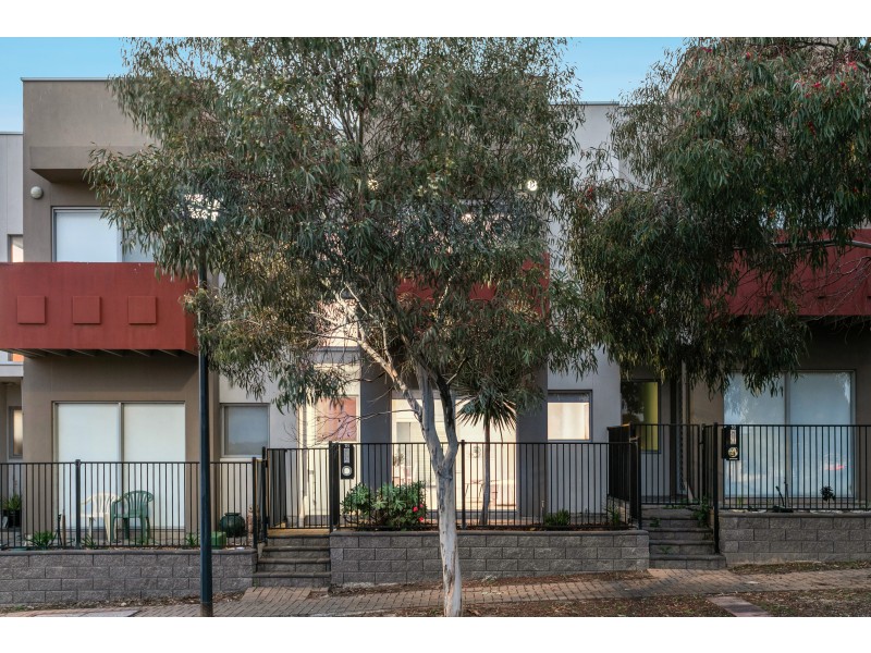 18 Orca Court, Seaford Meadows SA 5169