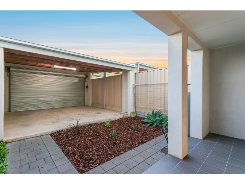 18 Orca Court, Seaford Meadows SA 5169