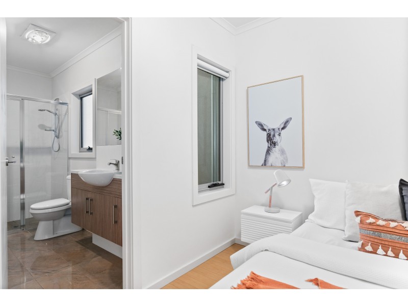 18 Orca Court, Seaford Meadows SA 5169