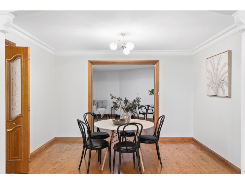 4 Caspian Court, Woodcroft SA 5162