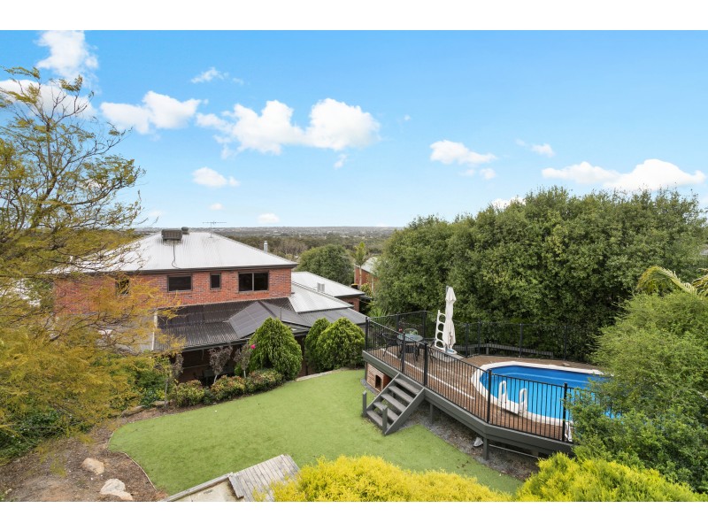 4 Caspian Court, Woodcroft SA 5162