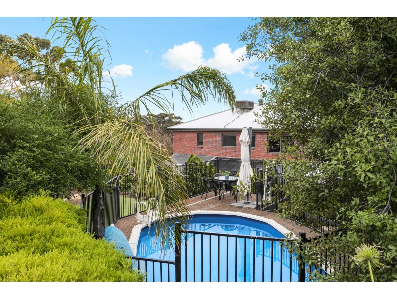 4 Caspian Court, Woodcroft SA 5162