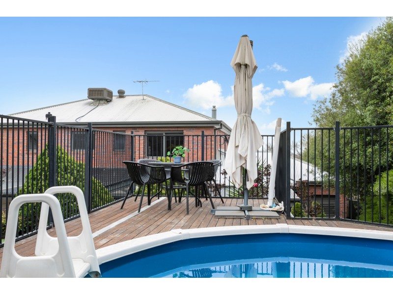 4 Caspian Court, Woodcroft SA 5162