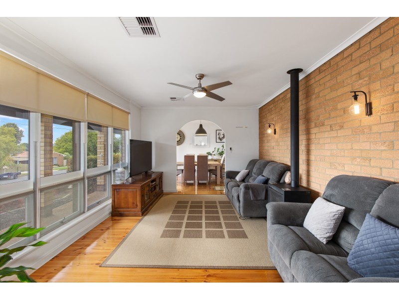 18 Graham Road, Darlington SA 5047