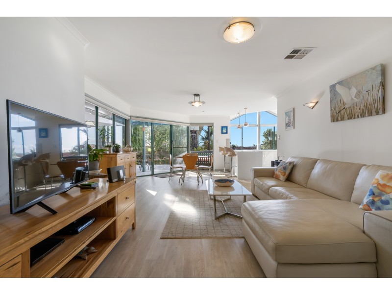 6 Ingleton Drive, Hallett Cove SA 5158