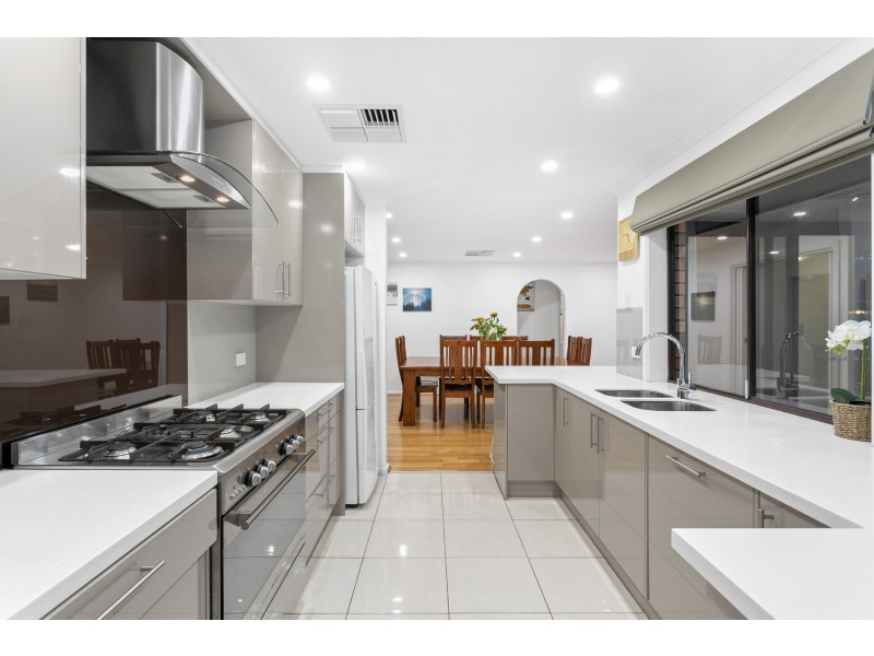 6 Barry Street, Port Noarlunga SA 5167