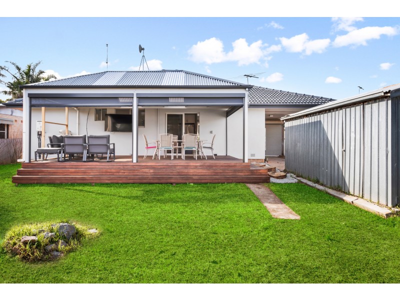 8 Wahratta Avenue, Morphett Vale SA 5162
