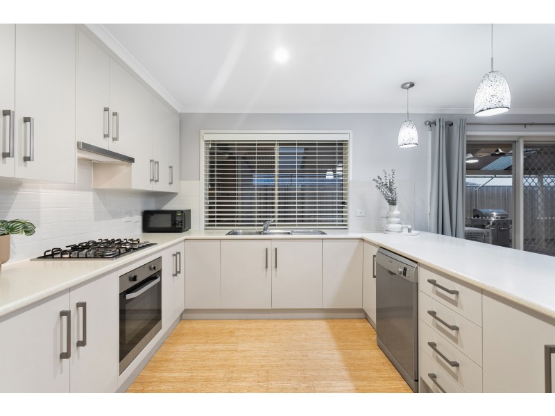 21 Beachport Road, Seaford Rise SA 5169