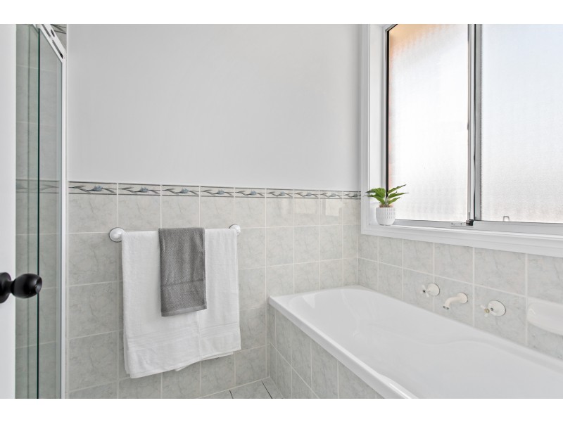 4 Horizon Avenue, Seaford Rise SA 5169
