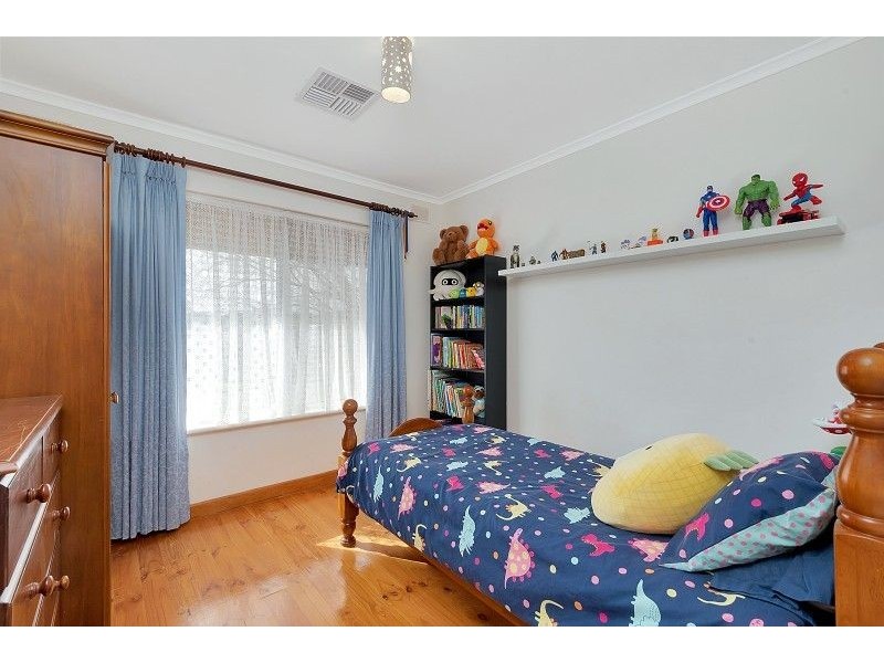 15 Albion Street, Ridgehaven SA 5097