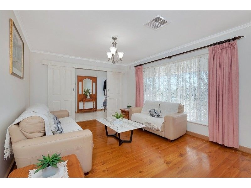 15 Albion Street, Ridgehaven SA 5097