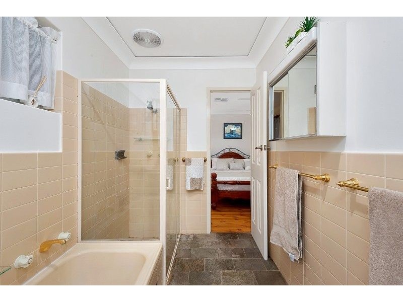 15 Albion Street, Ridgehaven SA 5097