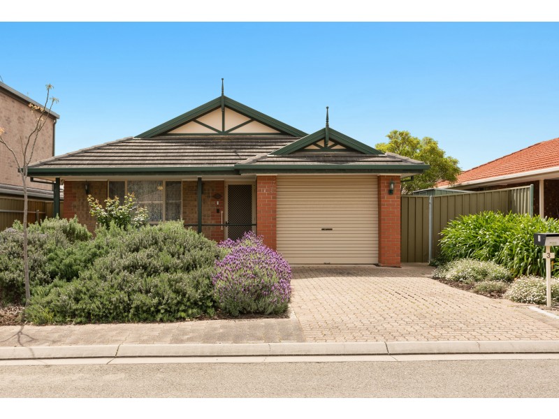 3 McCormack Crescent, Woodcroft SA 5162