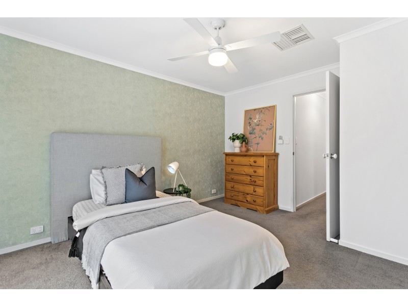 3 McCormack Crescent, Woodcroft SA 5162