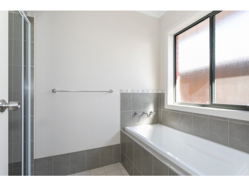 3A Glenloth Drive, Happy Valley SA 5159
