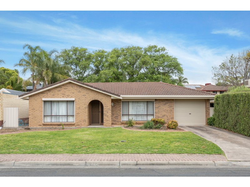 11 Jade Crescent, Happy Valley SA 5159