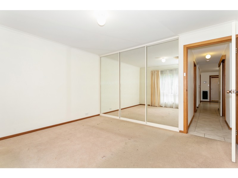 11 Jade Crescent, Happy Valley SA 5159