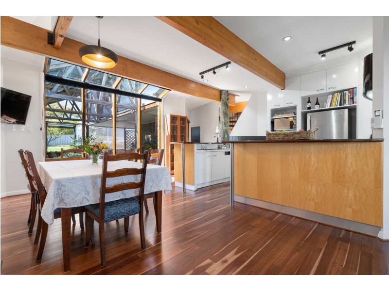 6 Kooraweera Street, Hallett Cove SA 5158