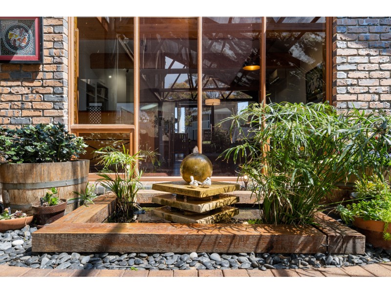 6 Kooraweera Street, Hallett Cove SA 5158