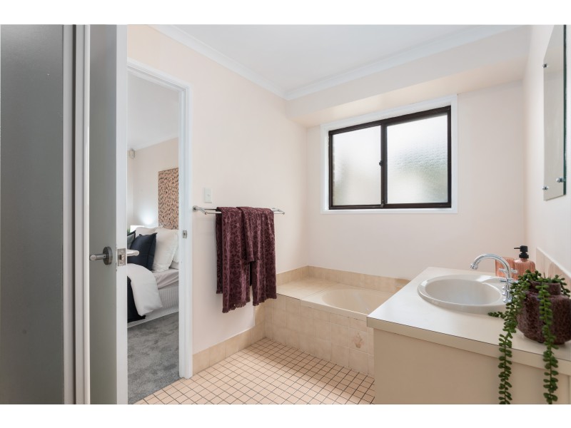 21 Edward Beck Drive, Sheidow Park SA 5158