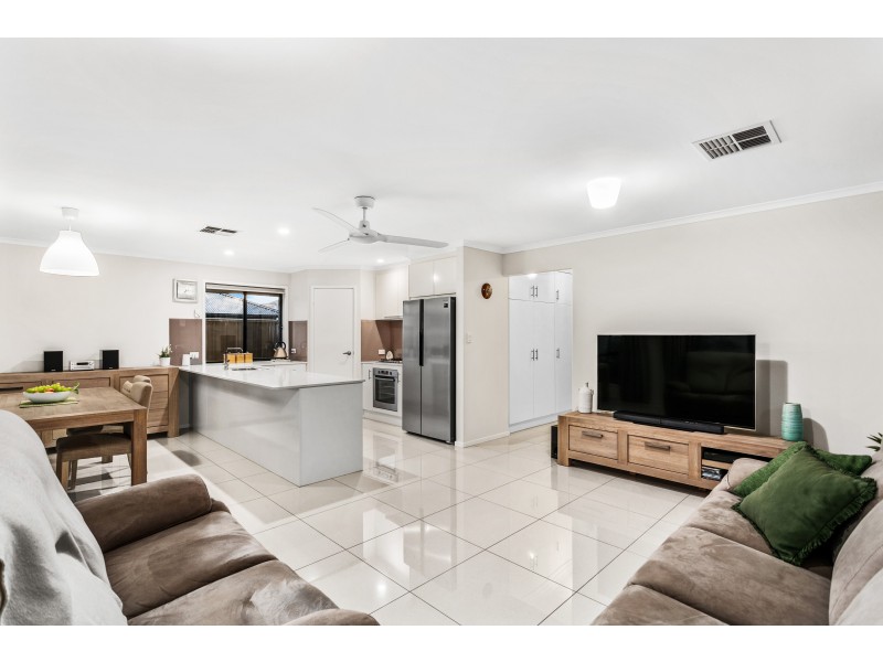 14 Admiral Pde, Seaford Meadows SA 5169