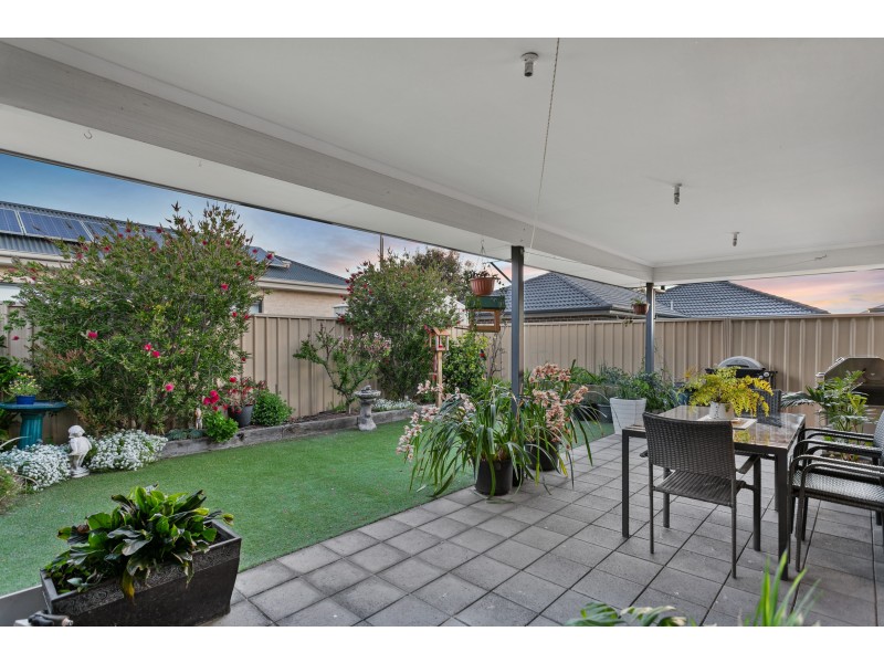 14 Admiral Pde, Seaford Meadows SA 5169