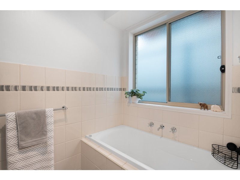 17 Haywood Court, Mount Compass SA 5210