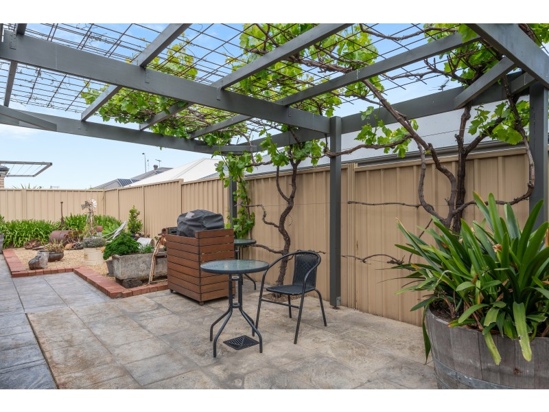 5 Yarr Crescent, Seaford Meadows SA 5169