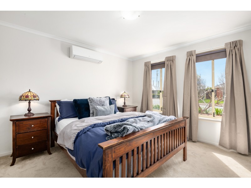 5 Yarr Crescent, Seaford Meadows SA 5169