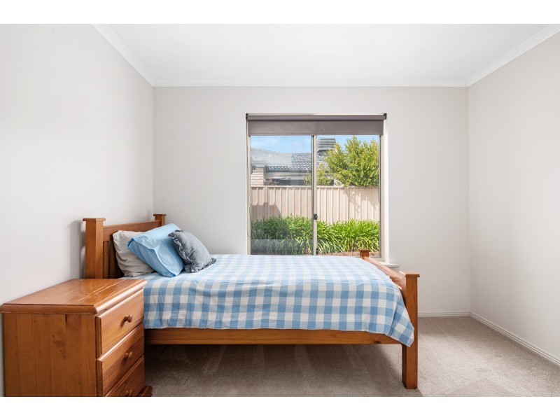 5 Yarr Crescent, Seaford Meadows SA 5169