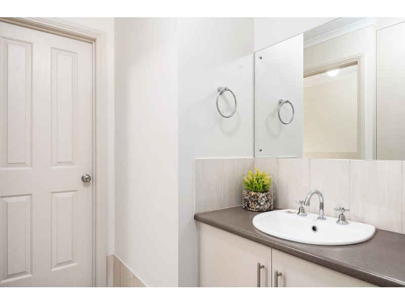 5 Yarr Crescent, Seaford Meadows SA 5169