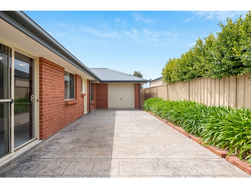5 Yarr Crescent, Seaford Meadows SA 5169