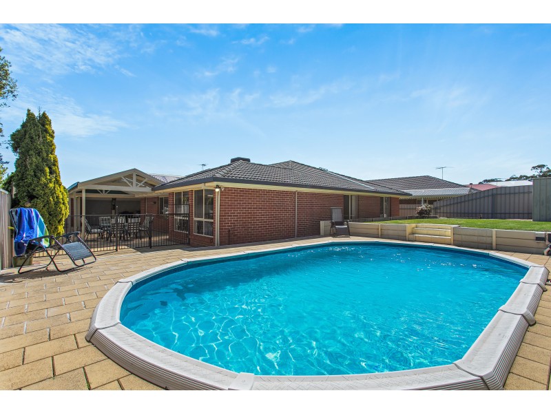 33 Nyrang Circuit, Woodcroft SA 5162