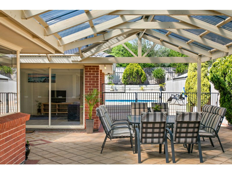 33 Nyrang Circuit, Woodcroft SA 5162