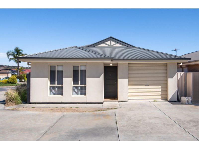 1/15 Sovereign Drive, Woodcroft SA 5162