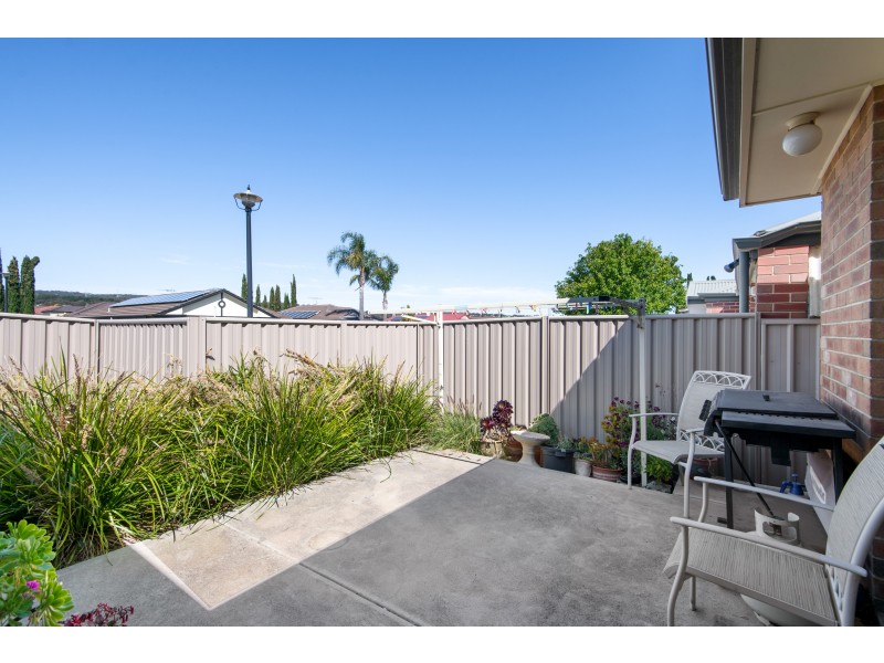 1/15 Sovereign Drive, Woodcroft SA 5162