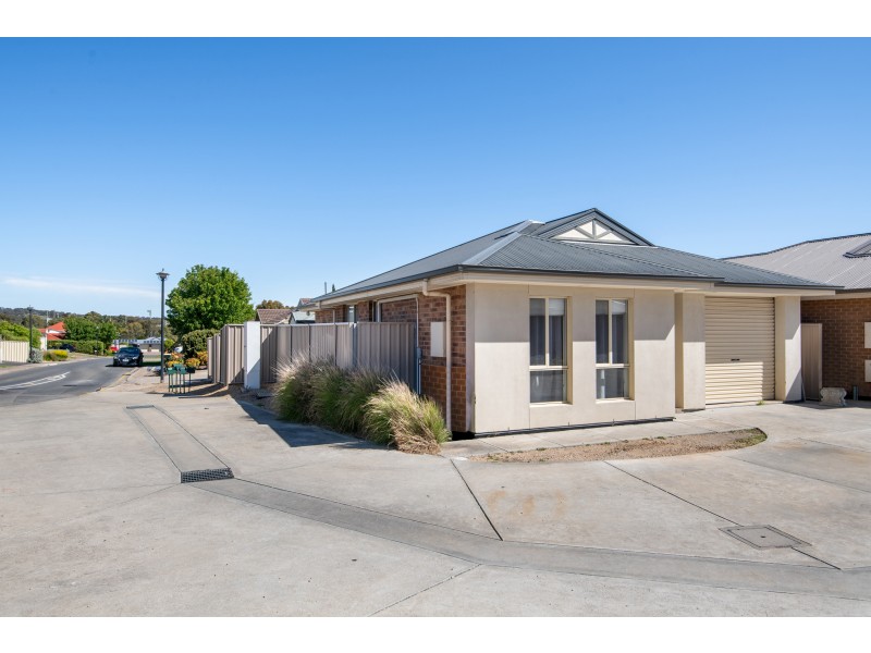 1/15 Sovereign Drive, Woodcroft SA 5162