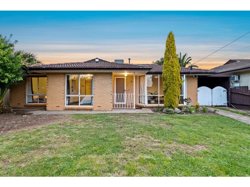 19 Richardson Crescent, Morphett Vale SA 5162