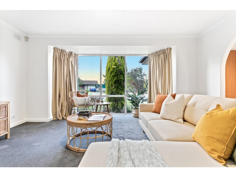 19 Richardson Crescent, Morphett Vale SA 5162