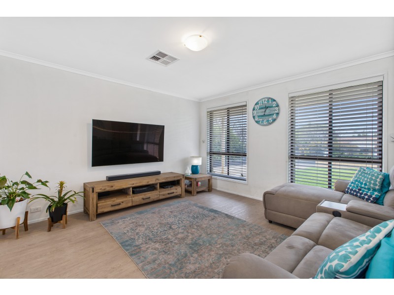 23 Lyons Circuit, Trott Park SA 5158