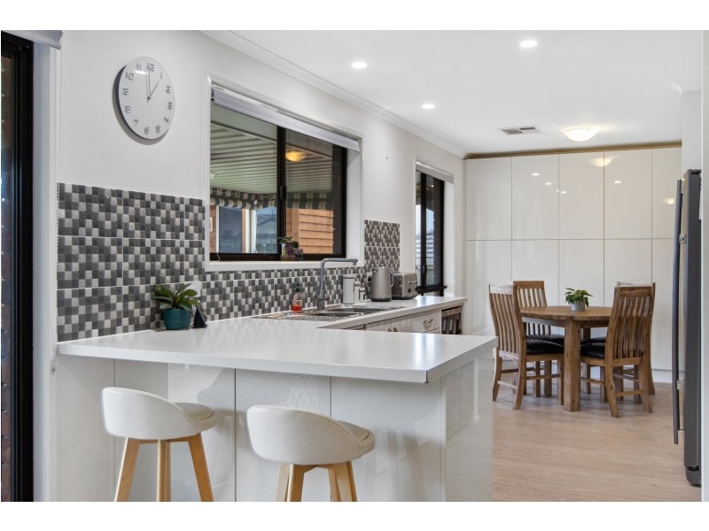 23 Lyons Circuit, Trott Park SA 5158