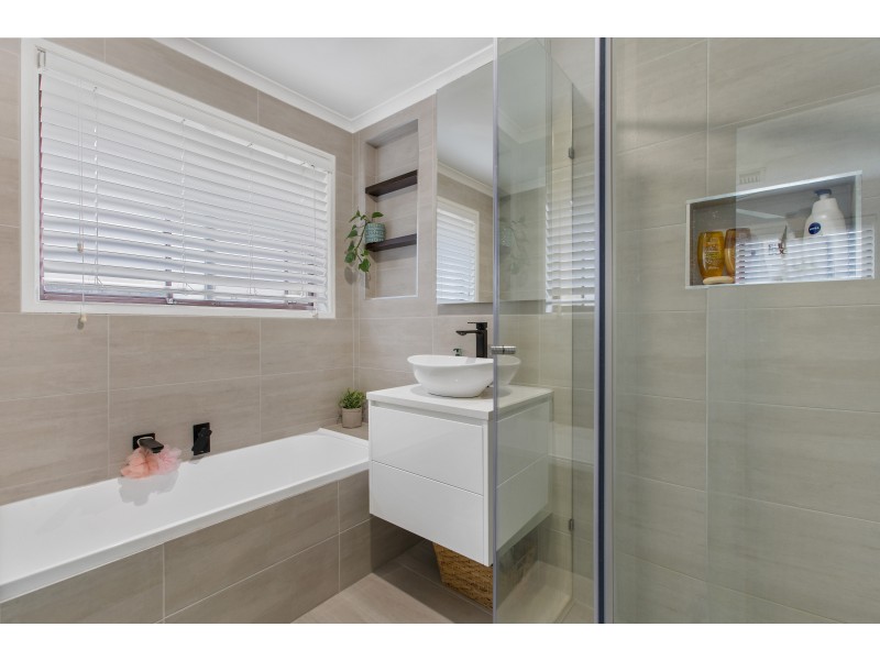 23 Lyons Circuit, Trott Park SA 5158