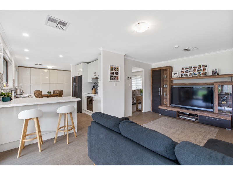 23 Lyons Circuit, Trott Park SA 5158