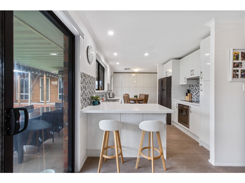 23 Lyons Circuit, Trott Park SA 5158