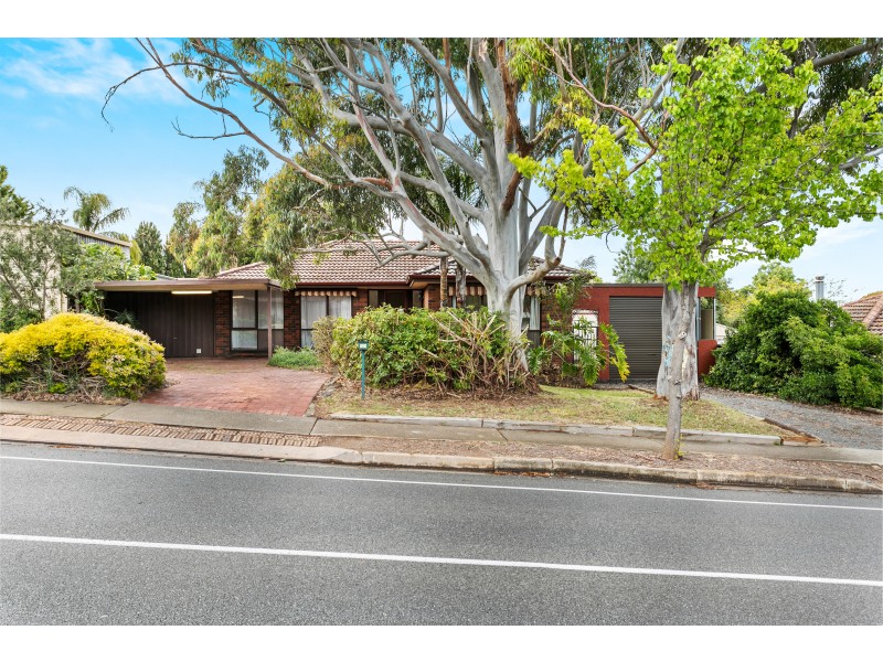 121 Adams Road, Trott Park SA 5158